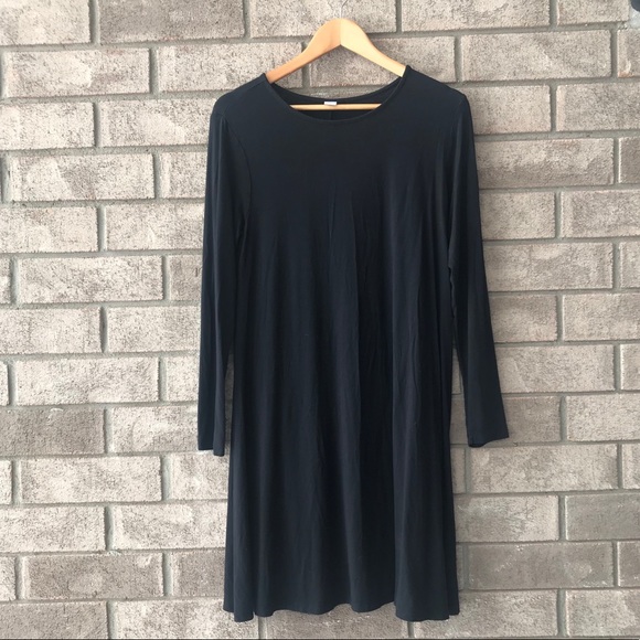 Old Navy Black Long-Sleeve Swing Dress - Picture 2 of 5